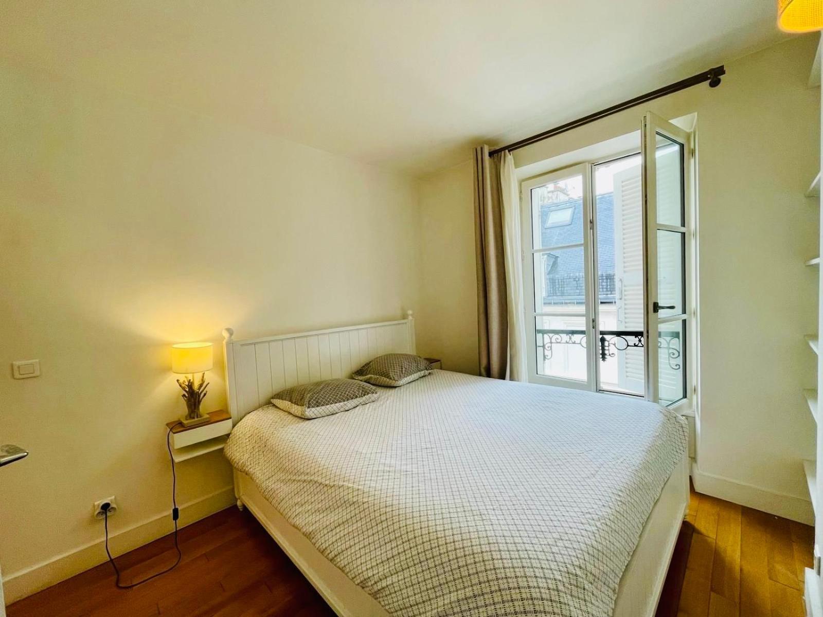 Apartment Tour Eiffel Invalides Pierre Leroux *
